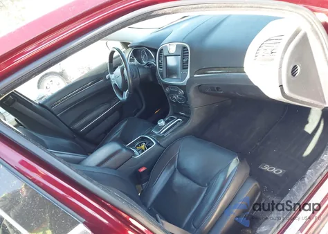 2016 Chrysler 300C Awd z USA, uszkodzony, nr VIN 2C3CCAKG4GH261744